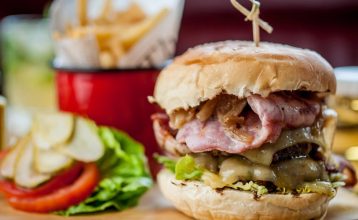 Burger & Pint Monday